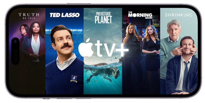 iPhone der er vandret med fem forskellige underholdninger af både "film og serier fra Apple tv+"
Centret med hvid farve står der "Apple tv+" med apple som et icon